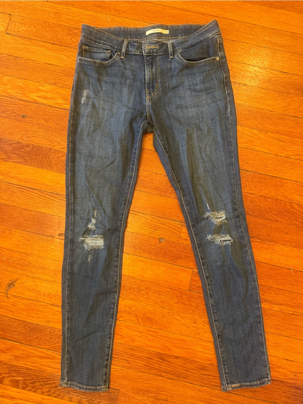 Levi’s 711 Distressed Skinny Jeans — Size 29